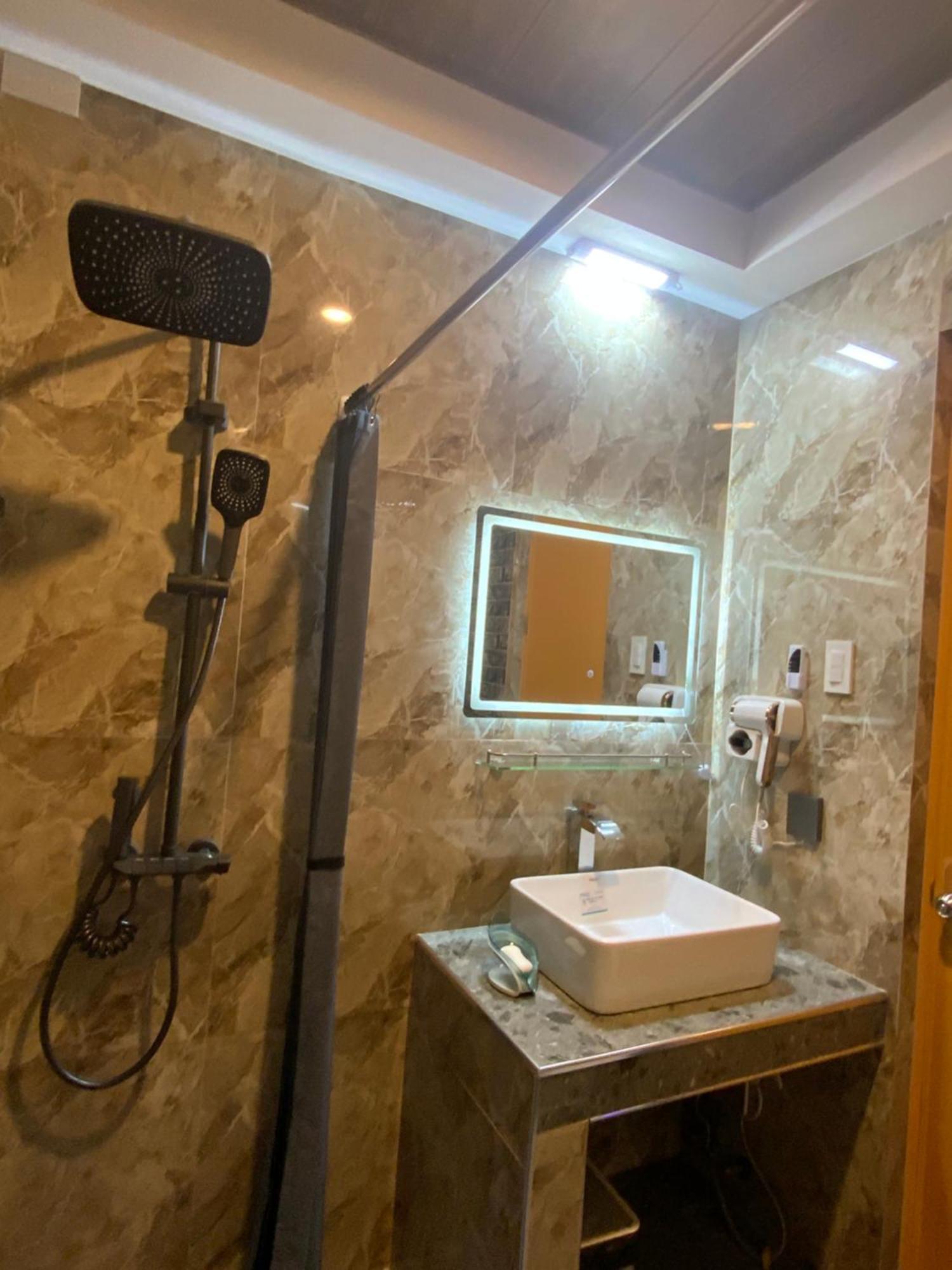 Ea Apartelle - Metro Vigan Luaran gambar