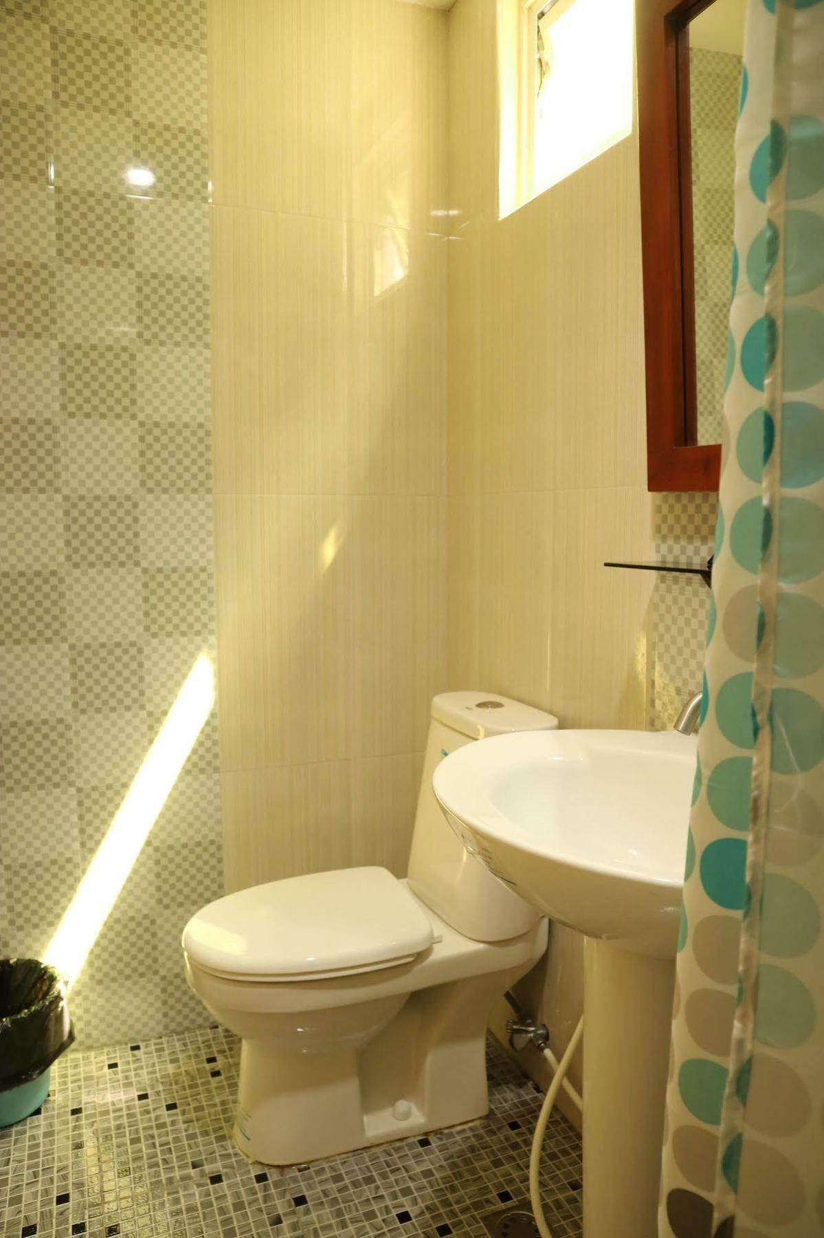Ea Apartelle - Metro Vigan Luaran gambar